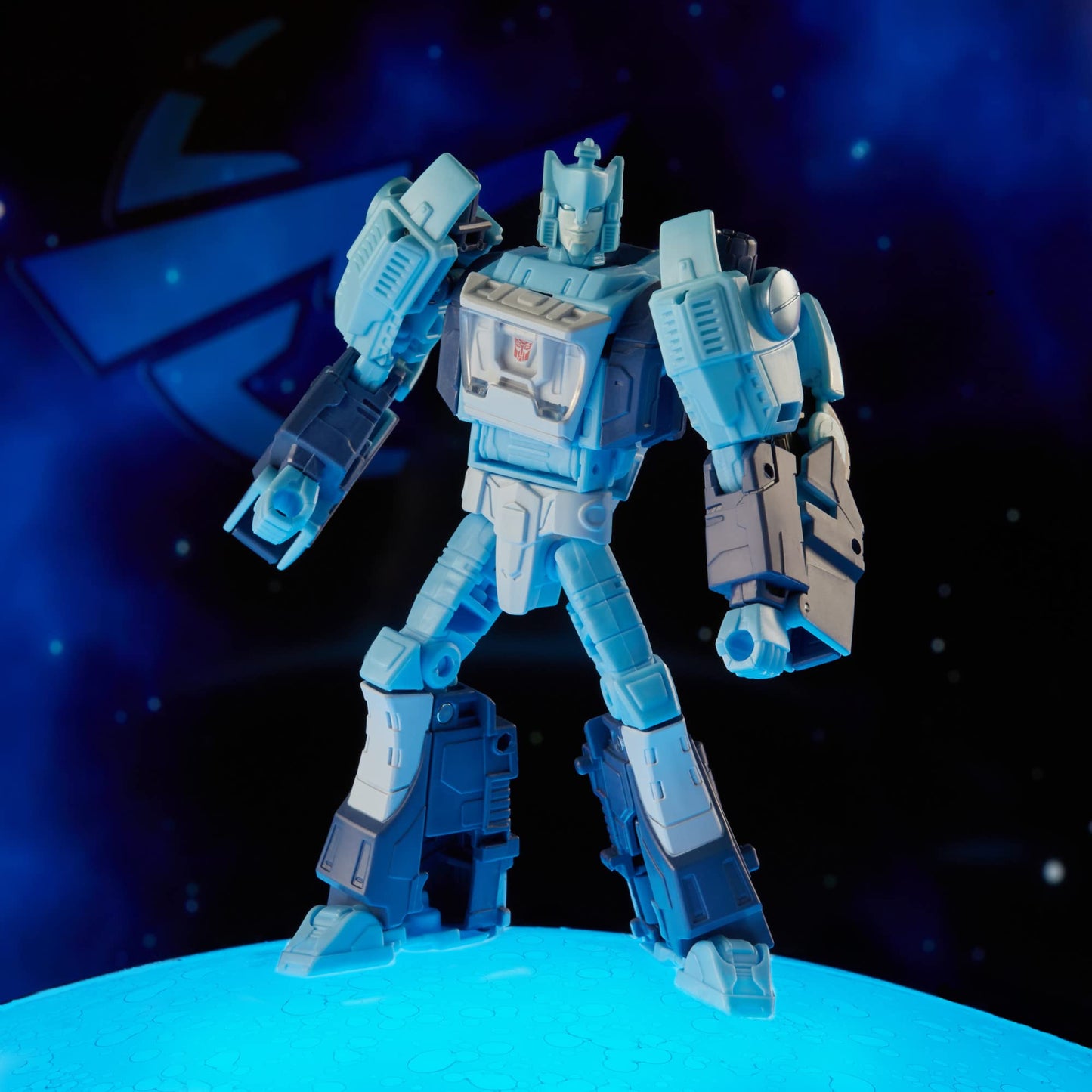 Transformers Legacy Velocitron 5 Inch Action Figure Deluxe Class Exclusive - Blurr
