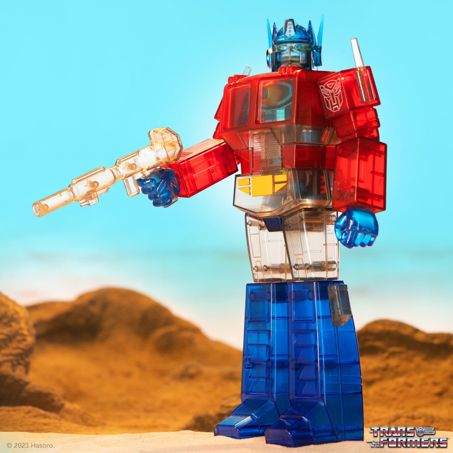 Super7 Transformers Bumblebee (G1 Full Color) 10 in Super Cyborg Figure