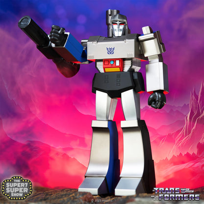 Super7 Transformers Bumblebee (G1 Full Color) 10 in Super Cyborg Figure